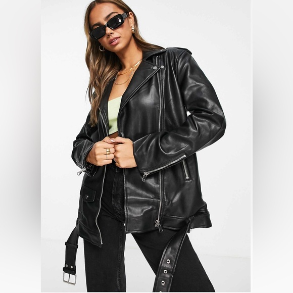 Stradivarius oversized faux leather jacket in black - Picture 1 of 7